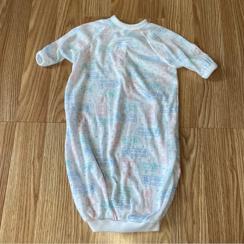 VINTAGE PINK BLUE BUNNY GRAPHIC BABY SLEEP SAC SLEEPER SIZE NEWBORN